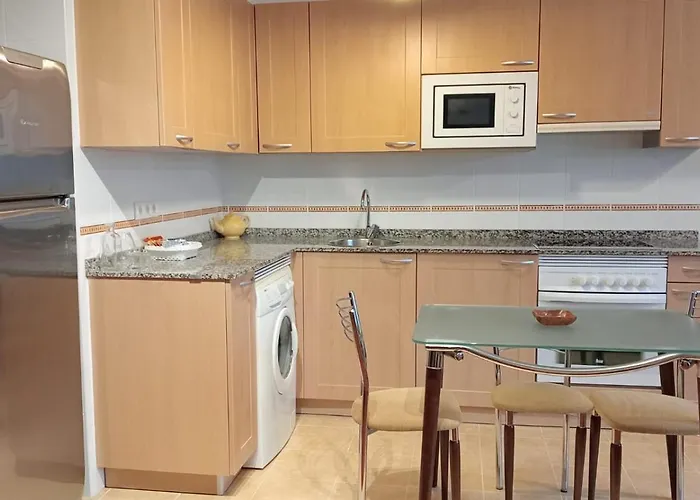 Apartamentos La Blanca